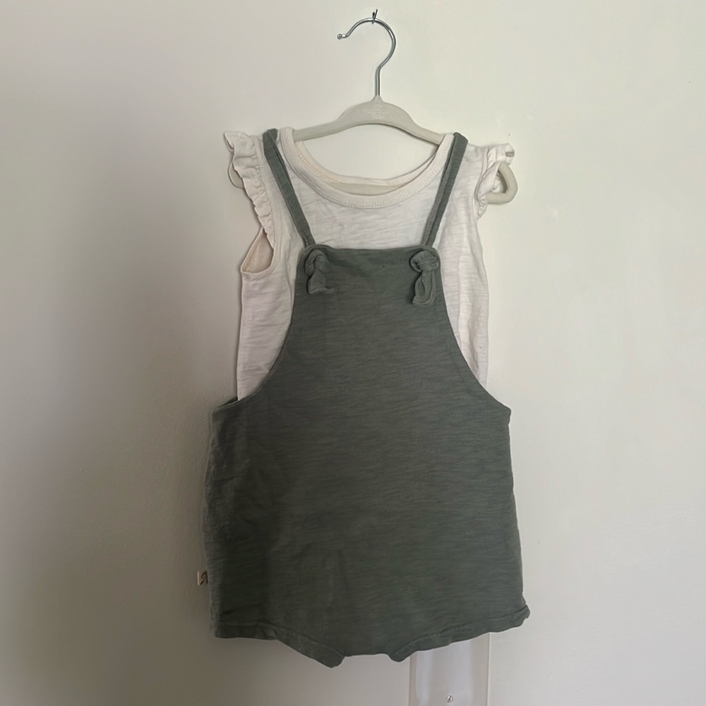 Childhoods short jumper and flutter tee